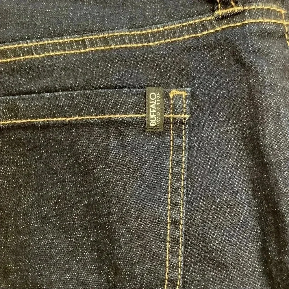 BUFFALO DAVID BITTON Bailey Mid Rise Boot Cut Jeans Size 28 - Picture 9 of 15